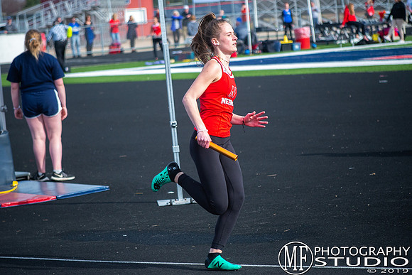 nhs_girls_track_014_32927805627_o