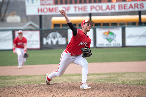 Neenah vs Hortonville 0140