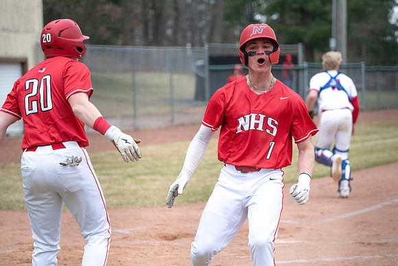 Neenah vs Hortonville 0358