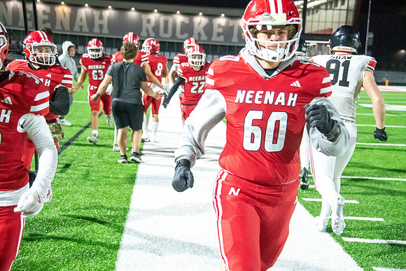Neenah vs Muskego 0226