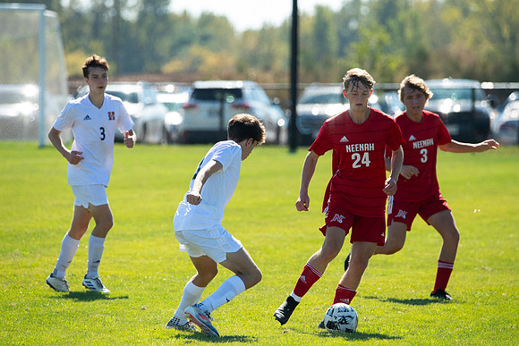 Neenah vs Sussex Hamilton 182