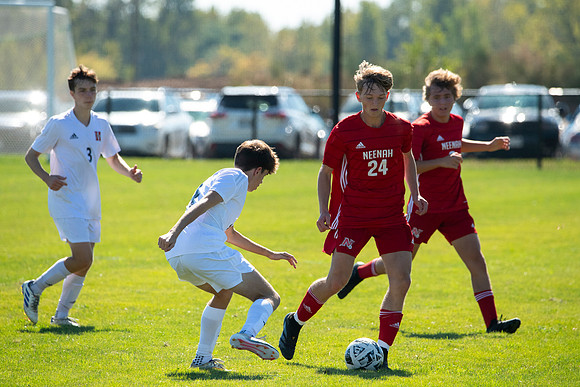 Neenah vs Sussex Hamilton 181