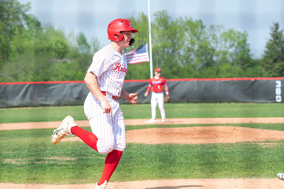 Neenah vs Hortonville 0406