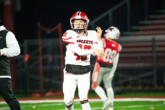 Neenah vs Kimberly 0021