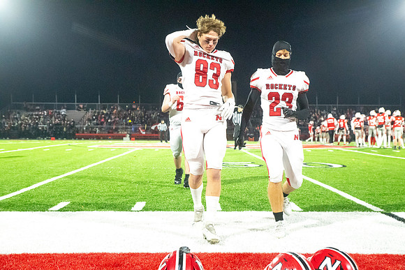 Neenah vs Kimberly 0238