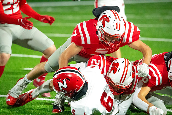 Neenah vs Kimberly 0359