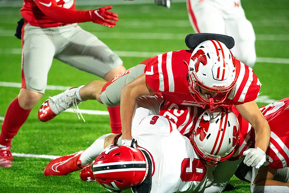 Neenah vs Kimberly 0360