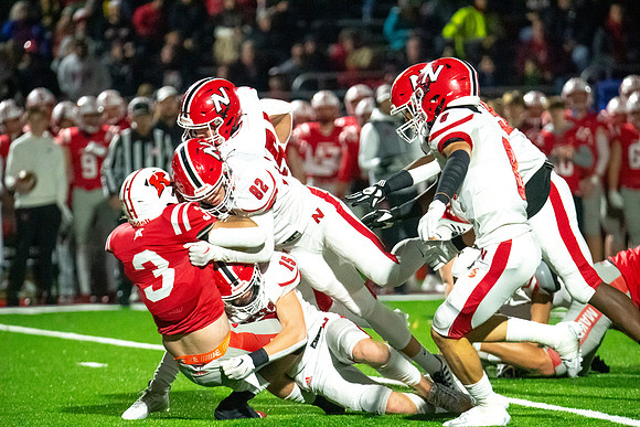 Neenah vs Kimberly 0439