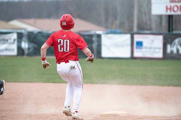 Neenah vs Hortonville 0209