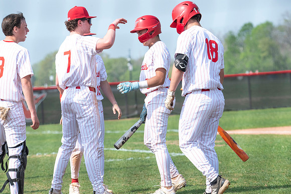 Neenah vs Hortonville 0421