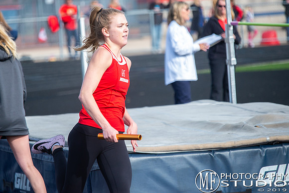 nhs_girls_track_024_47082602534_o