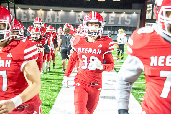 Neenah vs Muskego 0204