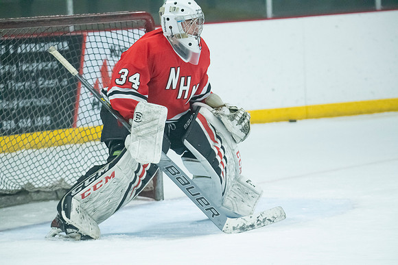 NHM Varsity vs Ashwaubenon 032