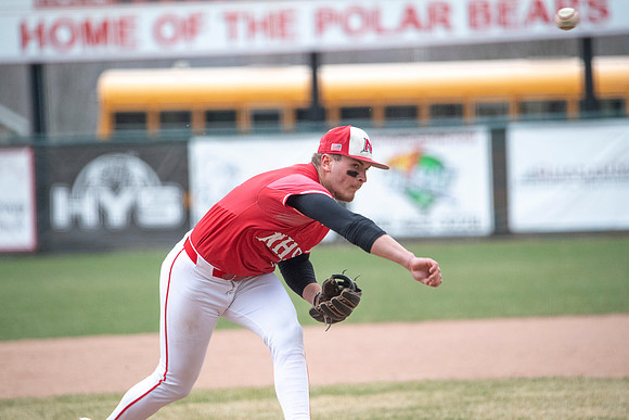 Neenah vs Hortonville 0146