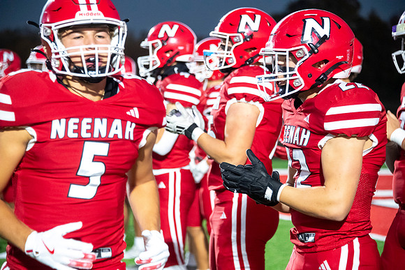 Neenah vs Hortonville 0227