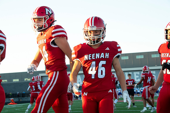 Neenah vs Oshkosh West 0282