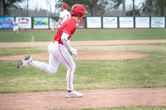 Neenah vs Hortonville 0239
