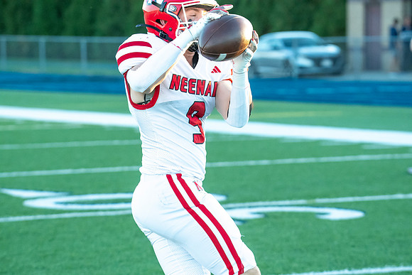 Neenah vs Appleton North 0057