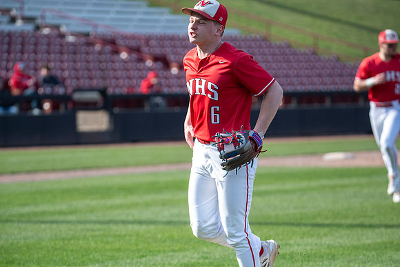 Neenah vs Menasha0449