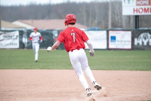 Neenah vs Hortonville 0245