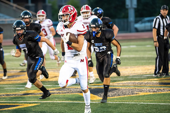 Neenah v Oshkosh West_0395