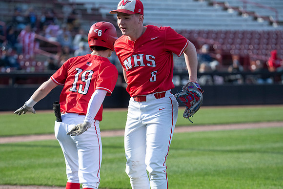 Neenah vs Menasha0451