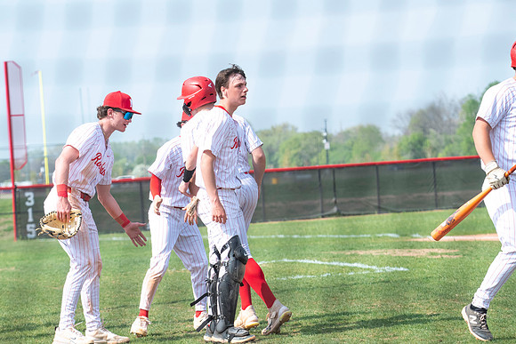 Neenah vs Hortonville 0420