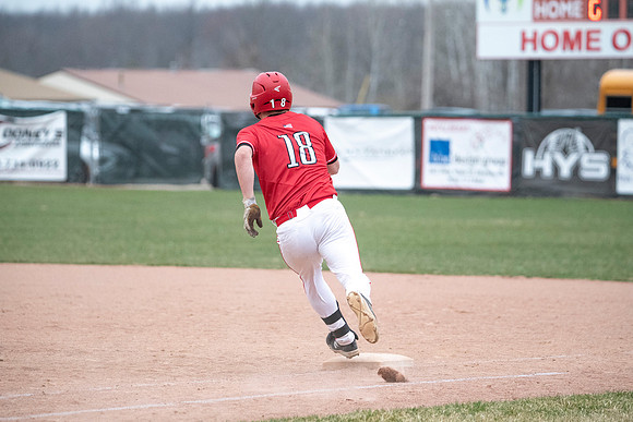 Neenah vs Hortonville 0326