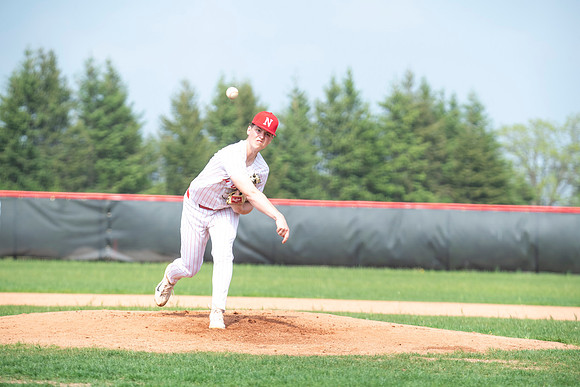 Neenah vs Hortonville 0035