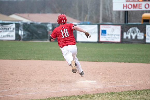 Neenah vs Hortonville 0329