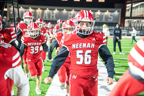 Neenah vs Muskego 0207