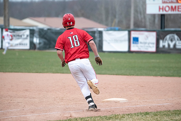 Neenah vs Hortonville 0322