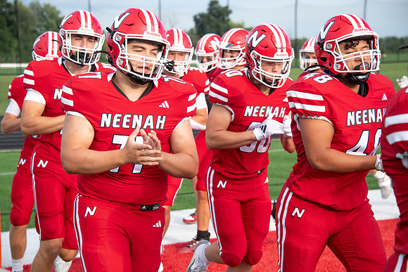 NHS_vs_Muskego_0194