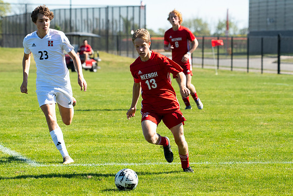 Neenah vs Sussex Hamilton 254
