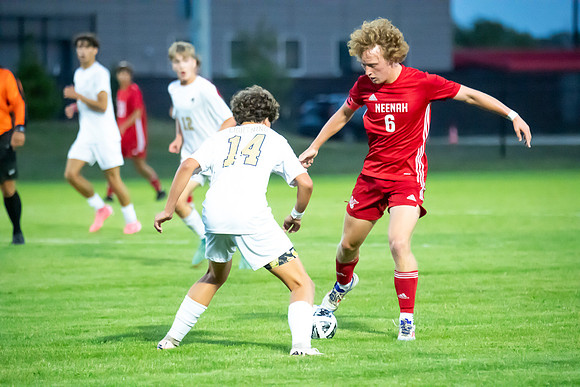Neenah vs Appleton North 073