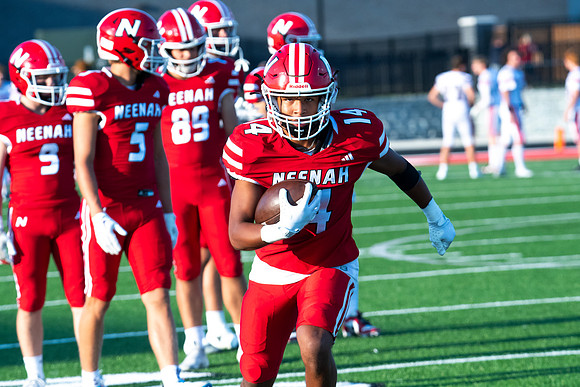 Neenah vs Appleton East 0030