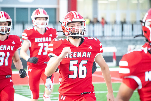 Neenah vs Kimberly 0197