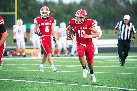 Neenah vs Appleton East 0368