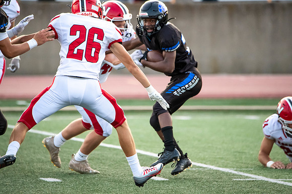Neenah v Oshkosh West_0190