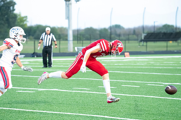 Neenah vs Appleton East 0360