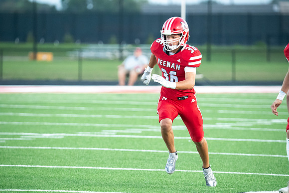Neenah vs Appleton East 0460