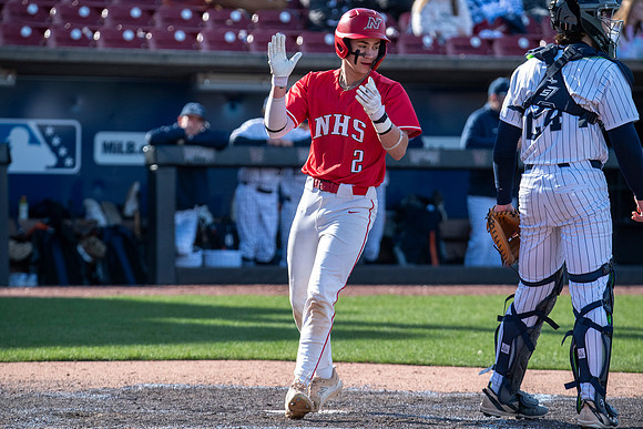 Neenah vs Menasha0356