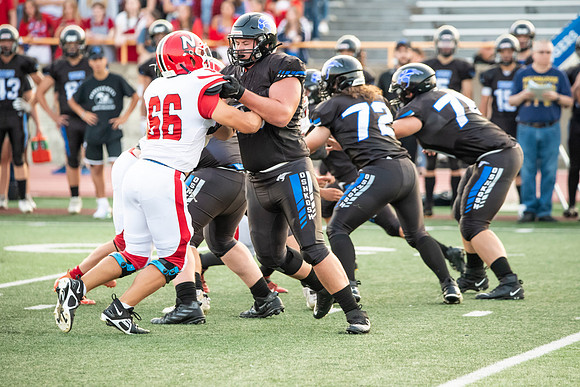 Neenah v Oshkosh West_0211