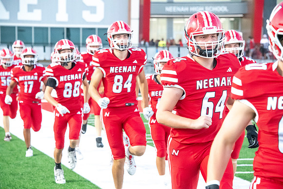 Neenah vs Kimberly 0188