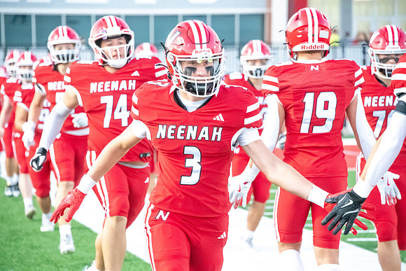 Neenah vs Kimberly 0161