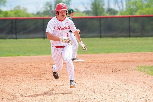 Neenah vs DC Everest 367