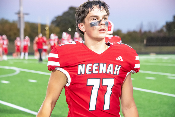 Neenah vs Kimberly 0404