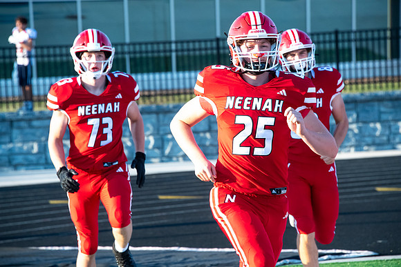 Neenah vs Appleton East 0141