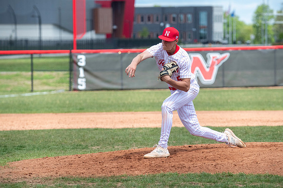 Neenah vs DC Everest 444