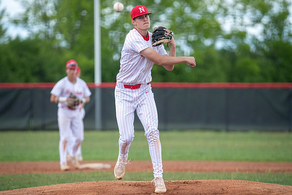 Neenah vs DC Everest 211